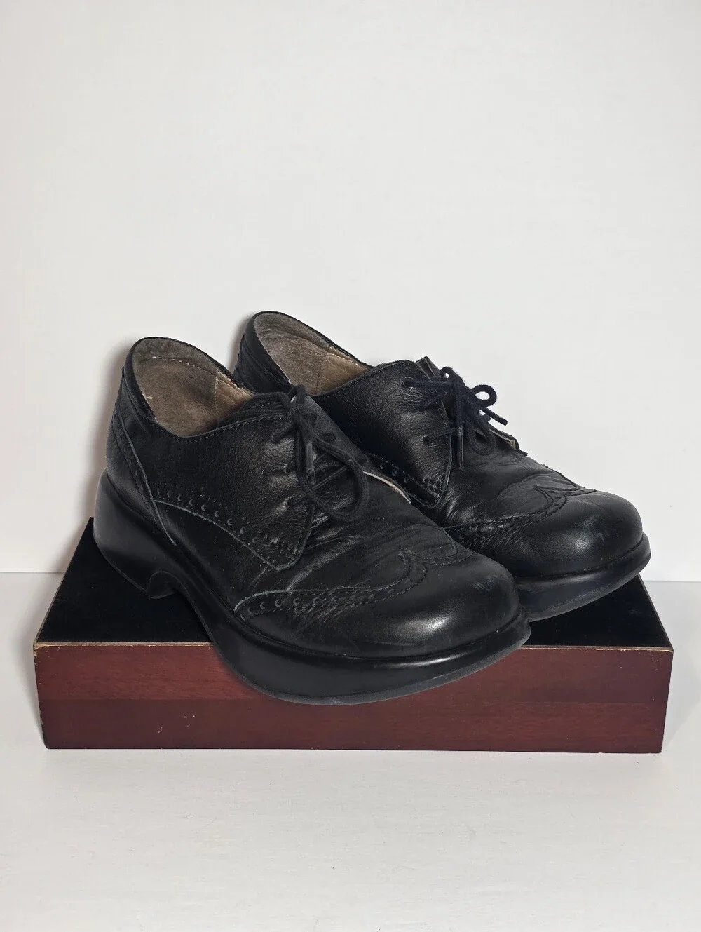 Vintage Black Leather Platform Oxford Shoes Wingtip Brogue Lace Up Women Size 37